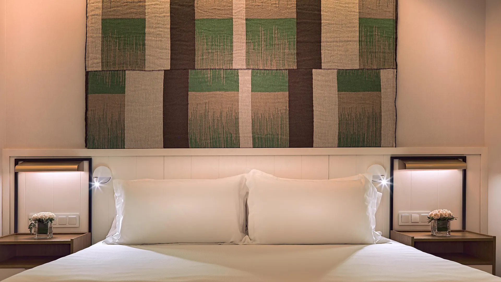 H10 Cubik 4* Sup Hotel Barcelona