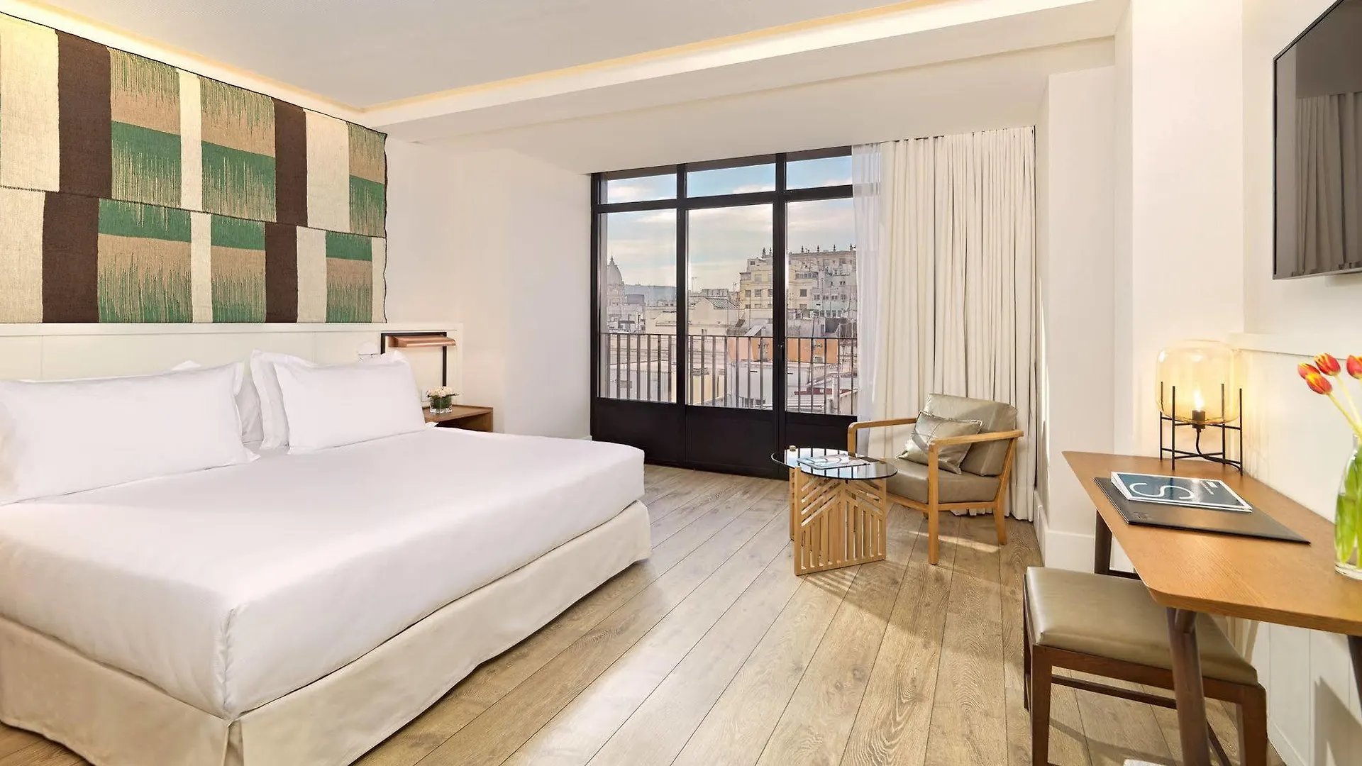 H10 Cubik 4* Sup Hotel Barcelona